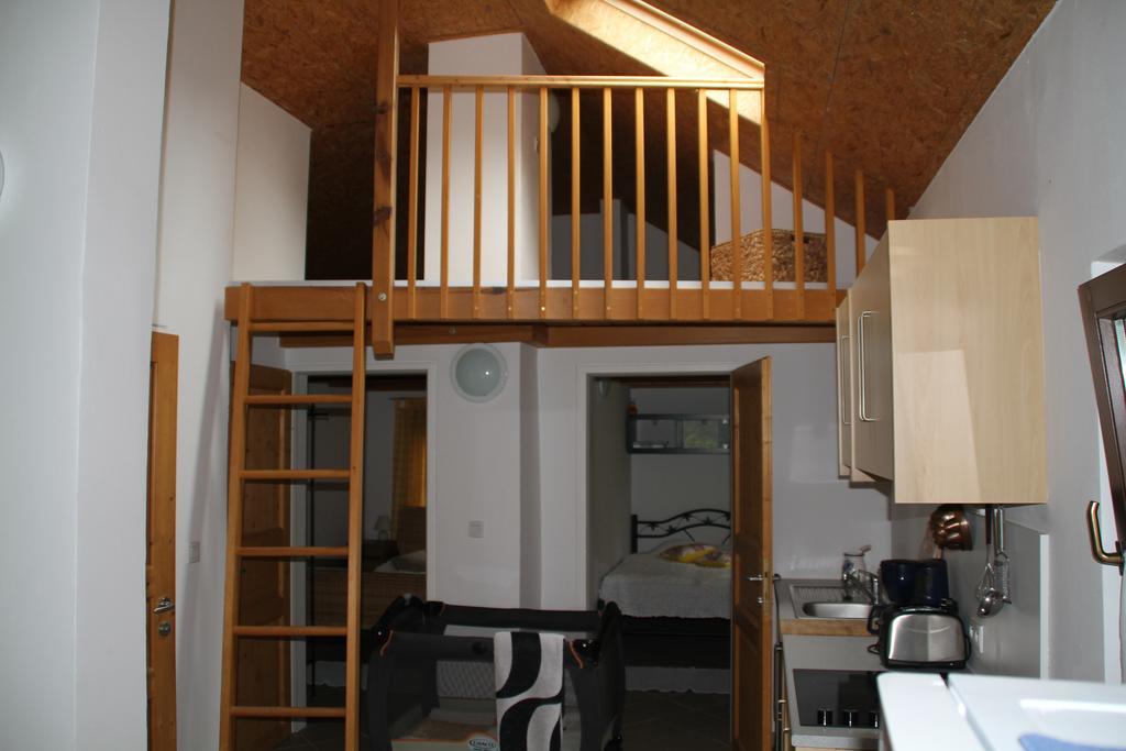 Kallista 1 San-Giuliano Zimmer foto